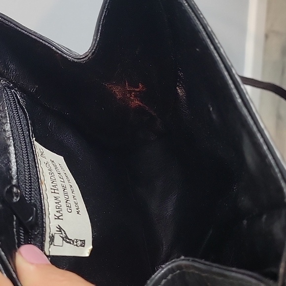 Karam Handbags Inc. Gold Lizard crossbody bag - Picture 10 of 15